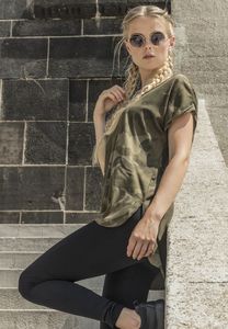 Build Your Brand BY064 - Ladies Camo Tee